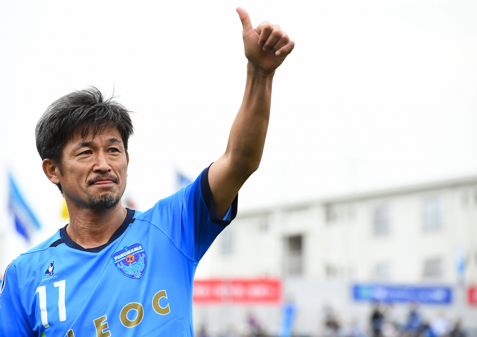 Ka mbushur 52-vjeç, por sulmuesi japonez rinovon edhe për një vit kontratën me ekipin e tij