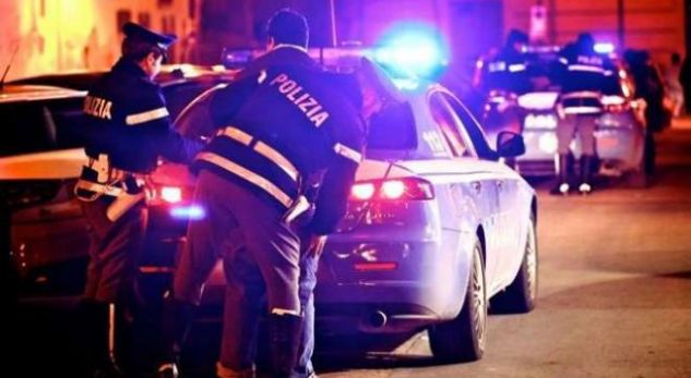 Tentuan të shtypnin policët/ Shqiptari në telashe serioze, plumba ndaj makinës