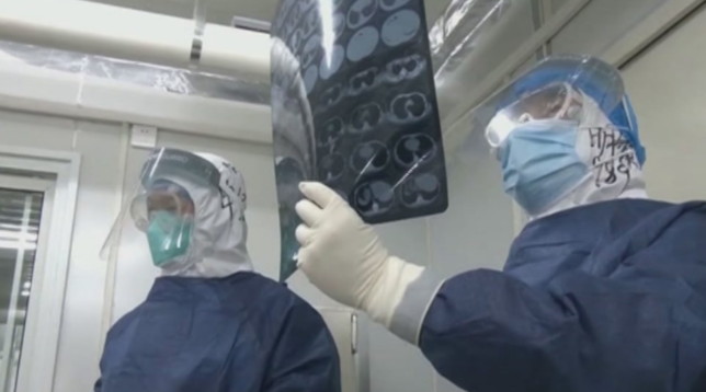 Koronavirusi, ndërron jetë drejtori i spitalit në Wuhan