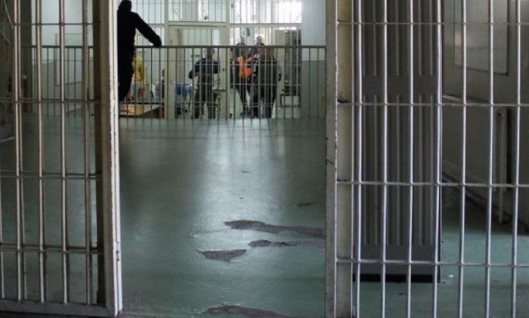 Një burrë arratiset nga burgu në Kosovë