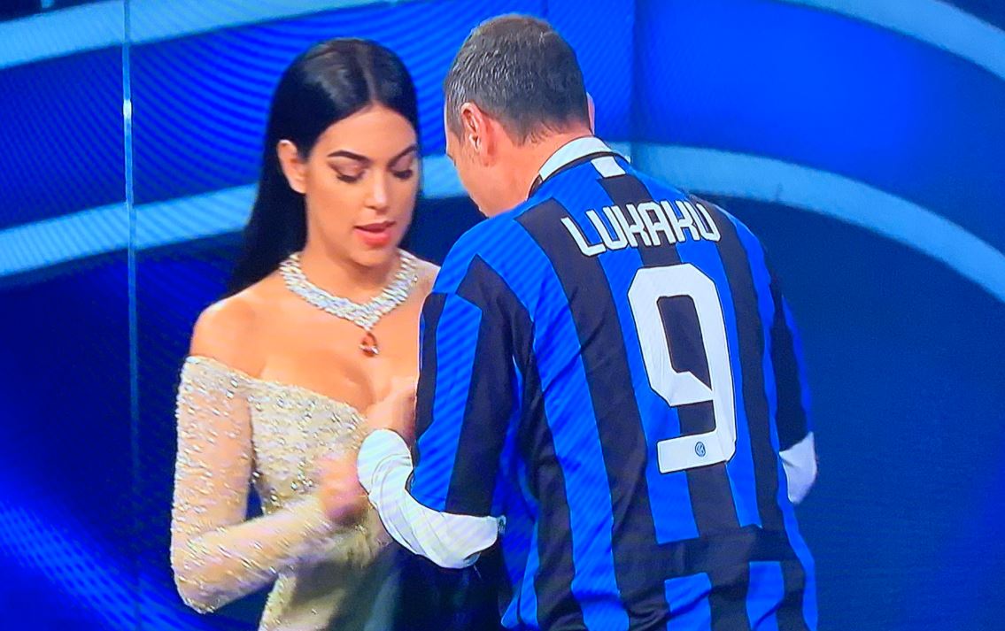 E dashura e Ronaldos drejton Sanremon, e surprizon “Lukaku”