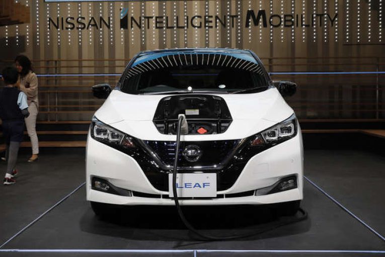 Nissan Leaf udhëton 370 kilometra pa shofer