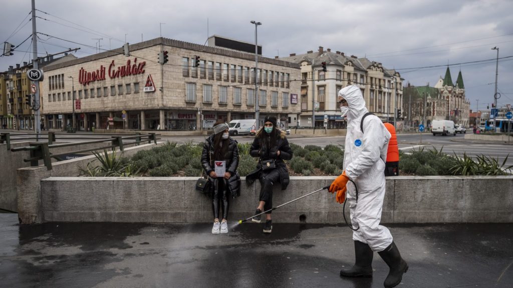 Hungari/ Pasojat e Covid 19, mund të rëndojnë ndjeshëm tek mediat