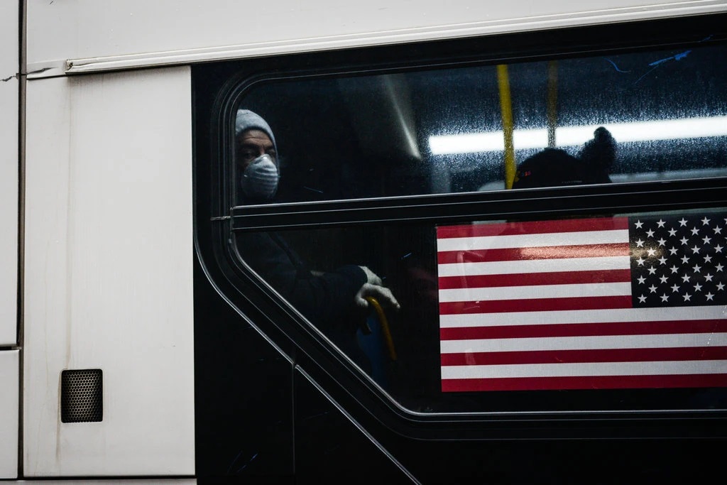 New York në “kthetrat” e Covid-19, shënohen mbi 1000 viktima