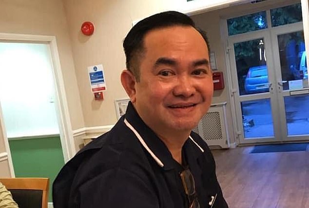 ‘Luftoi’ koronavirusin njëkohësisht me kryeministrin Johnson, ndërron jetë infermieri