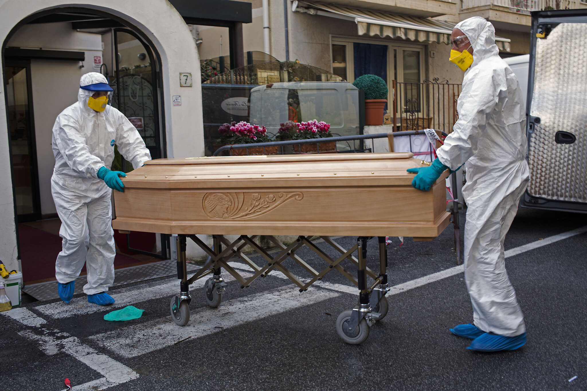 Itali/ 760 jetë të humbura në 24 orë nga koronavirusi, 33 viktima më shumë se dje