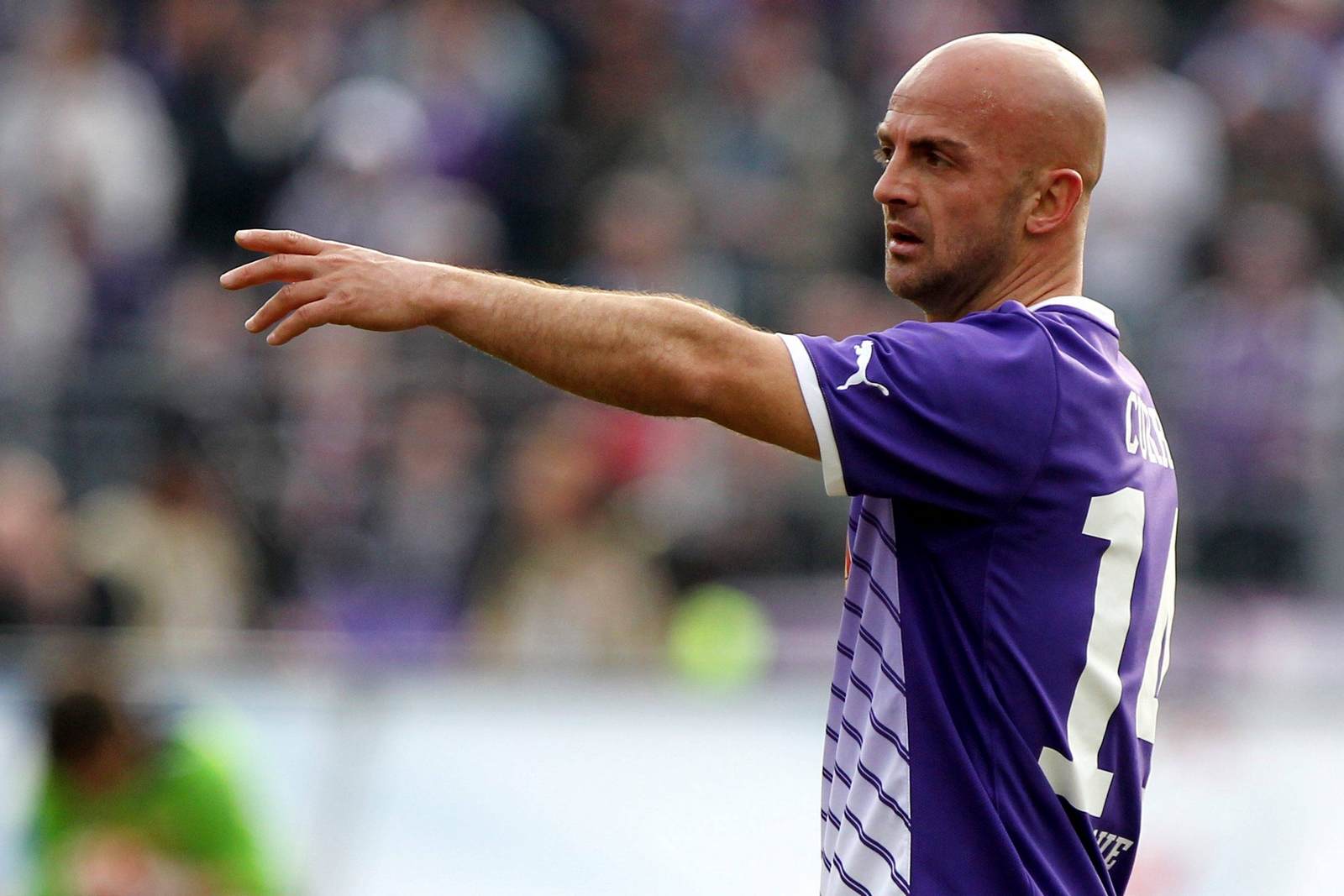 Ish-futbollisti i Partizanit infektohet me kornavirus, klubi gjerman izolon lojtarët