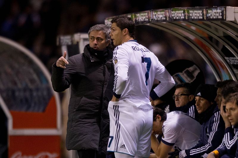 “Ronaldo për pak e masakroi me grushte Jose Mourinhon”