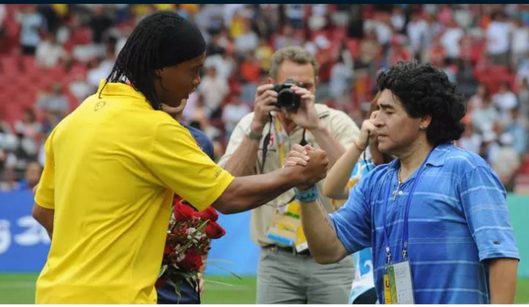 Ronaldinho përgatit rikthimin në futboll, do i bashkohet ekipit të Maradonës