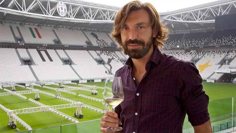 Andrea Pirlo nis karrierën e trajnerit, merr drejtimin e Juventusit