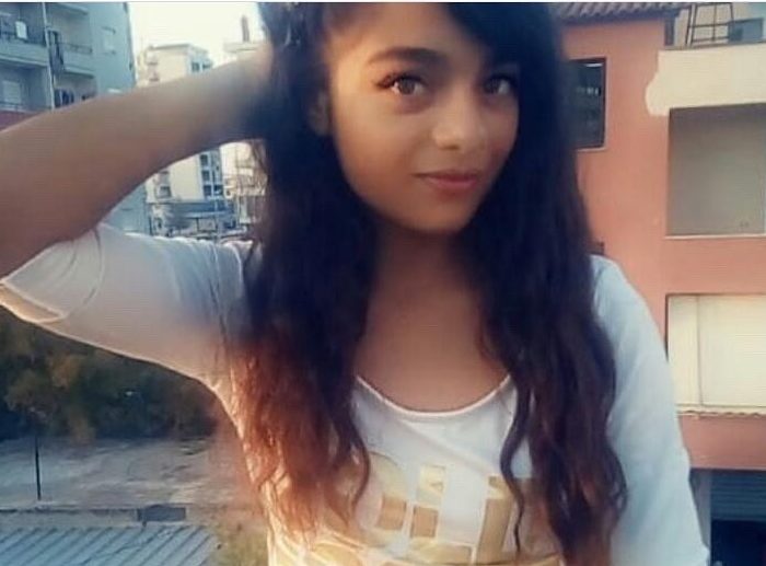 Zhduket pa lënë gjurmë 14-vjeçarja nga Vlora, babai me lot në sy: E kanë parë në një hotel në Lushnje