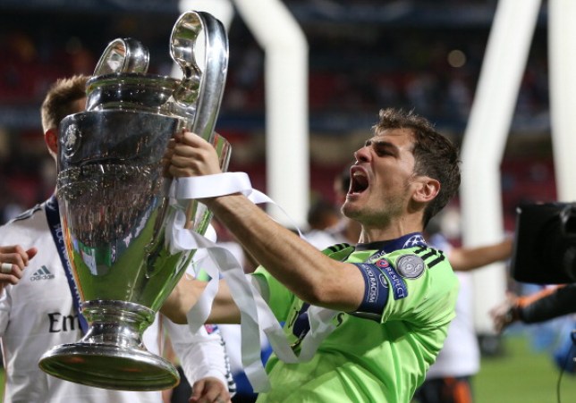 Fundi i një cikli/ Iker Casillas i thotë zyrtarisht lamtumirë futbollit të luajtur