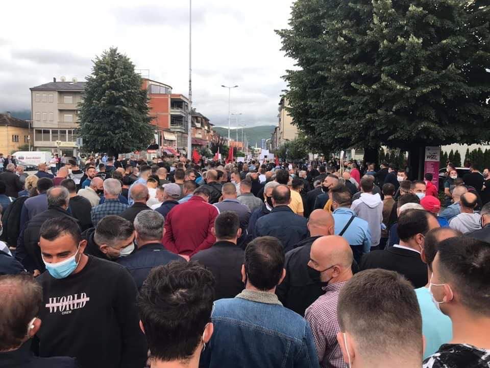 Shqiptarët kanë protestuar në Shkup, Kumanovë, Tetovë, Dibër e Gostivar