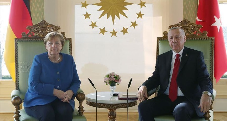 Tensionet në Mesdheun Lindor/ Merkel ndërhyn përsëri, komunikon me Erdogan