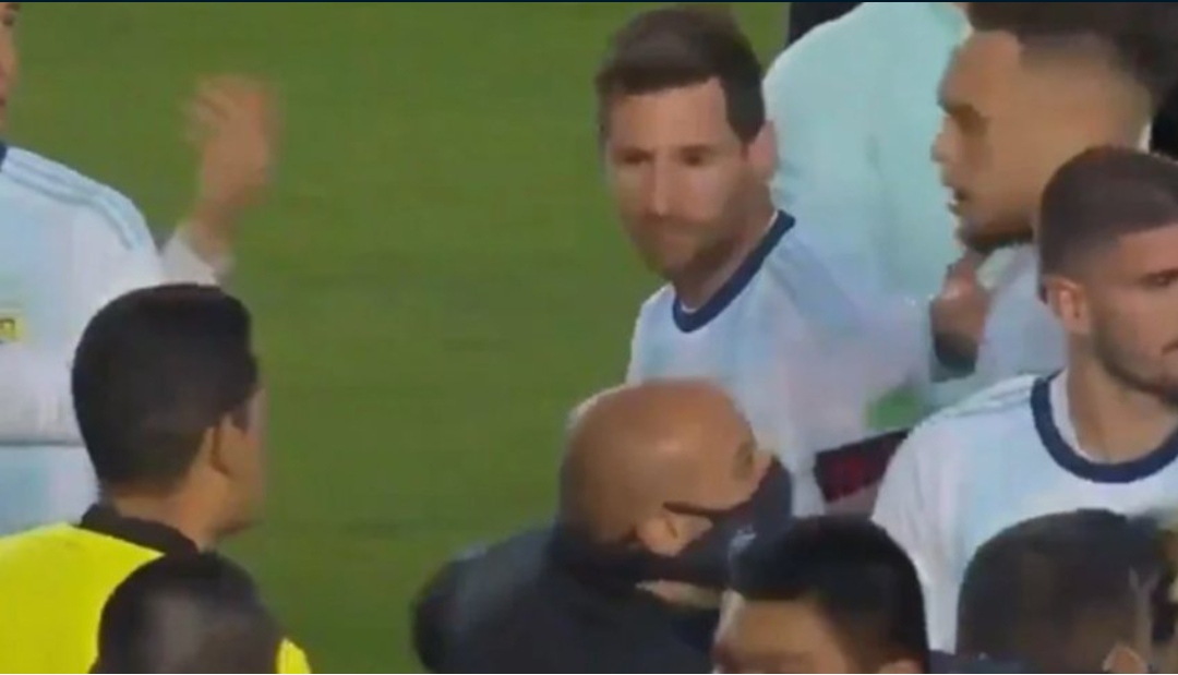 Incident në fundin e ndeshjes te Argjentina, Messi protagonist
