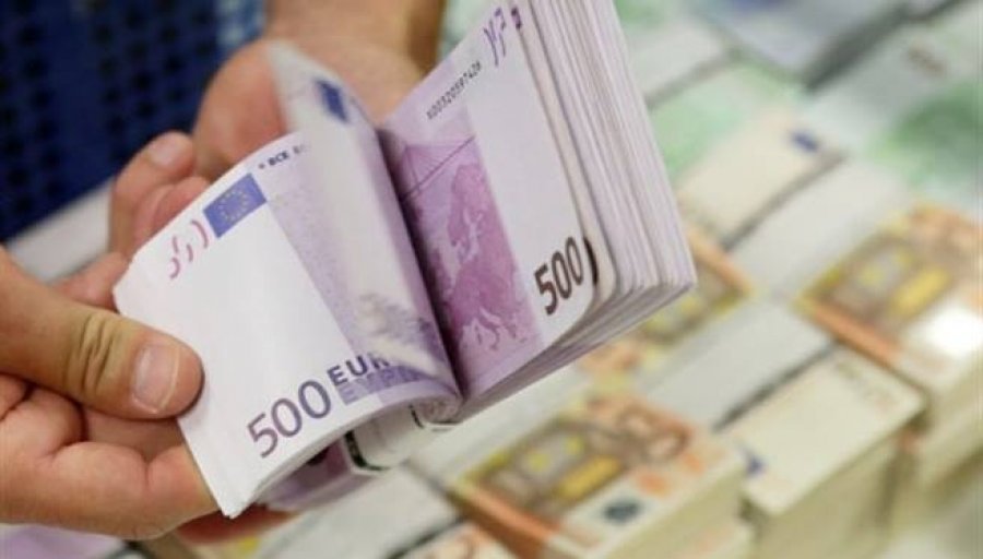 ‘Avullimi’ i 2 milion eurove nga Thesari i Shtetit, ministrja e Financave: Janë bllokuar 560 mijë euro dhe konfiskuar tre automjete