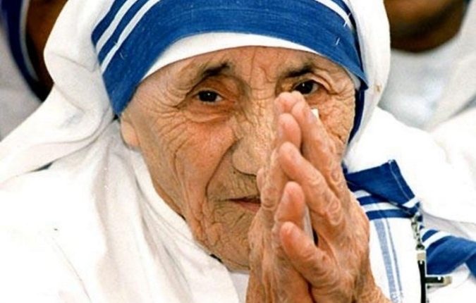 Sot dita e Lumturimit të Nënë Terezës, humanistja shqiptare që fitoi çmimin ‘Nobel’ për Paqen