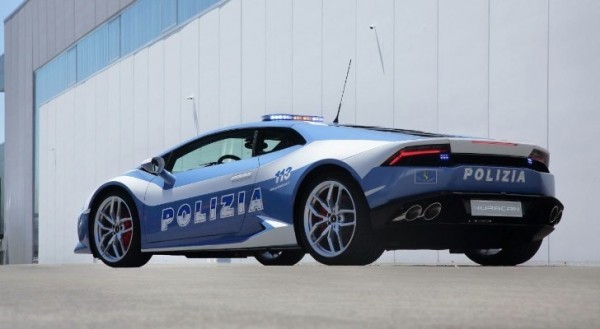 Itali/ Policia përdor Lamborghini për të transportuar veshkën te pacienti në një kohë rekord