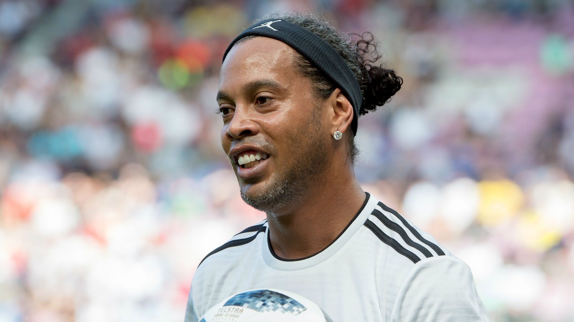 Ronaldinho infektohet me koronavirus