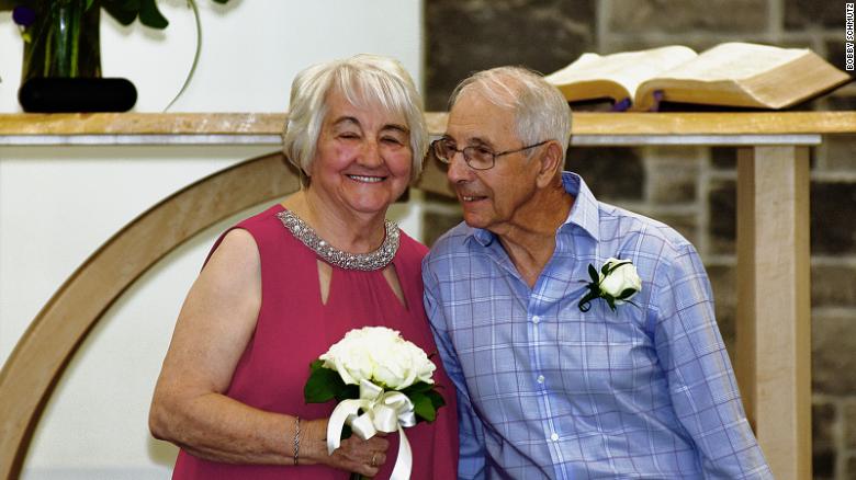 Ishin njohur gjatë adoleshencës, por fati i ndau! Çifti ritakohet dhe martohet pas 70 vitesh
