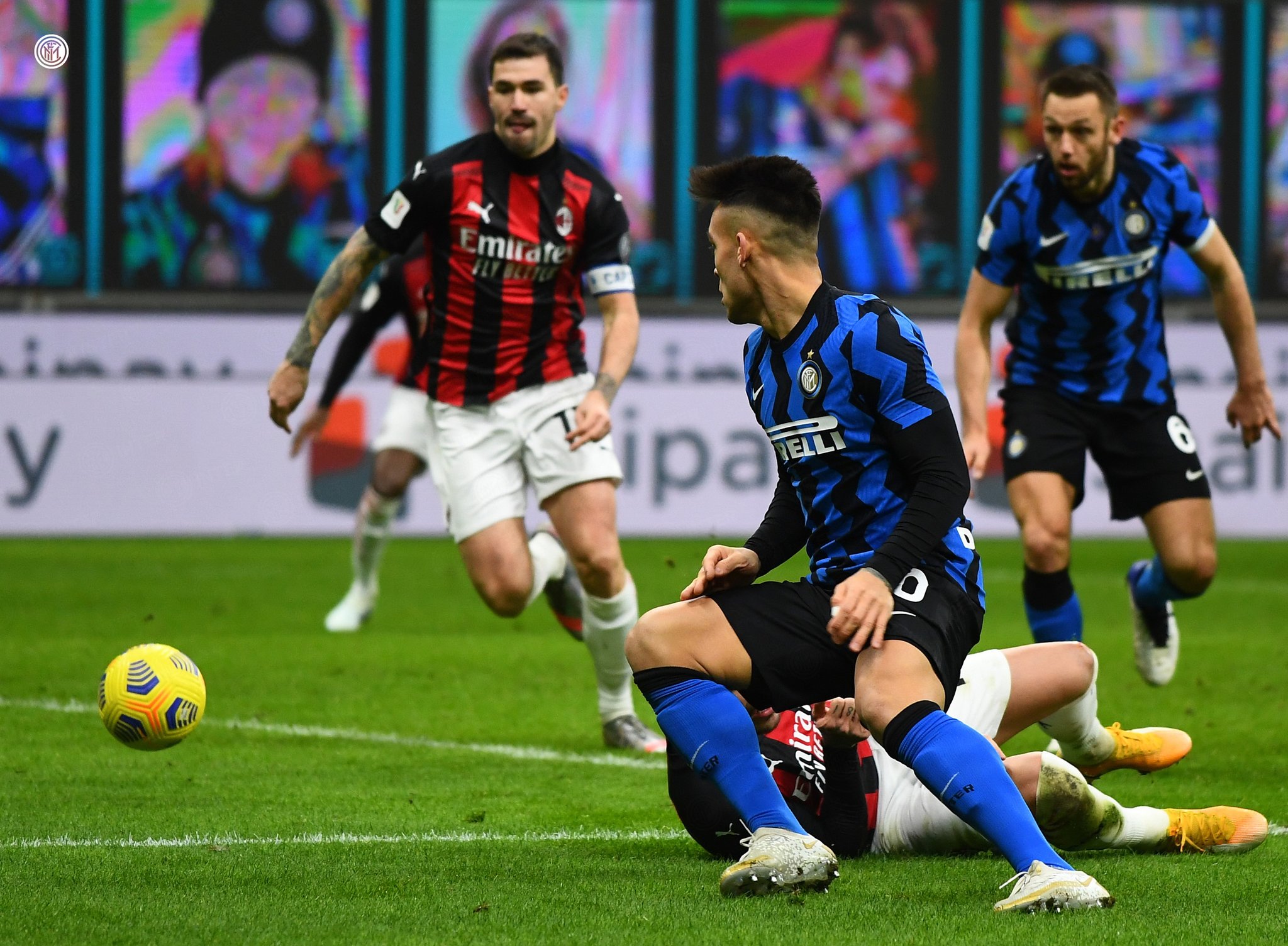 Eriksen përmbys rezultatin! Inter fiton derbin e Milanit