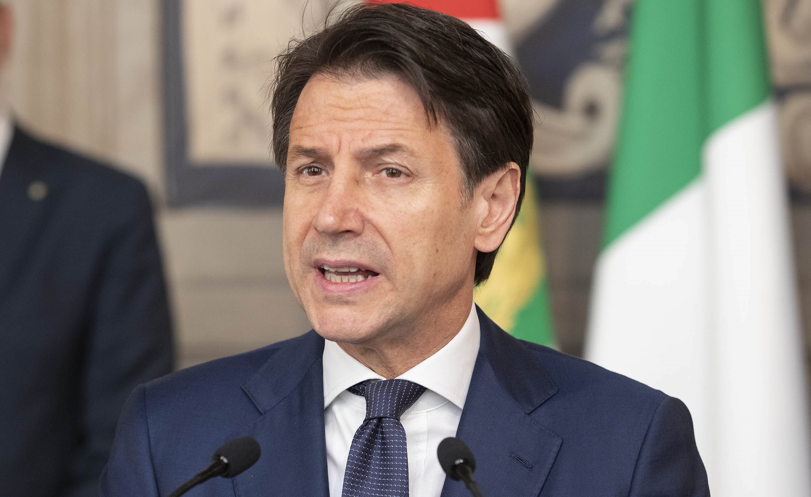 Mediat italiane të bindura: Kryeministri Conte do japë sot dorëheqjen!