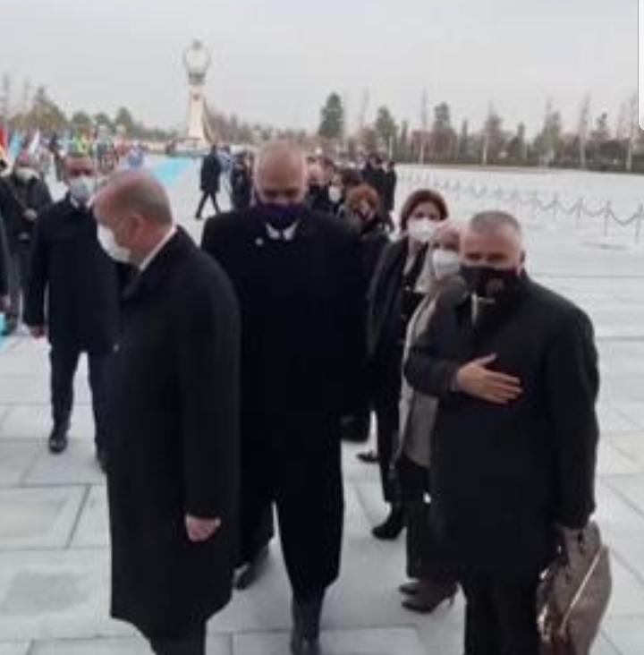 Vizita në Turqi/ Kush është Sinan Idrizi përkrah ministrave të Ramës?