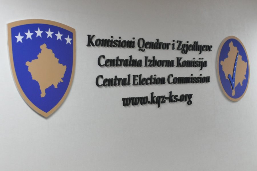 Komisioni Qendror i Zgjedhjeve jep njoftimin për Diasporën: Nga këta numra duhet ta prisni thirrjen për t’u regjistruar si votues