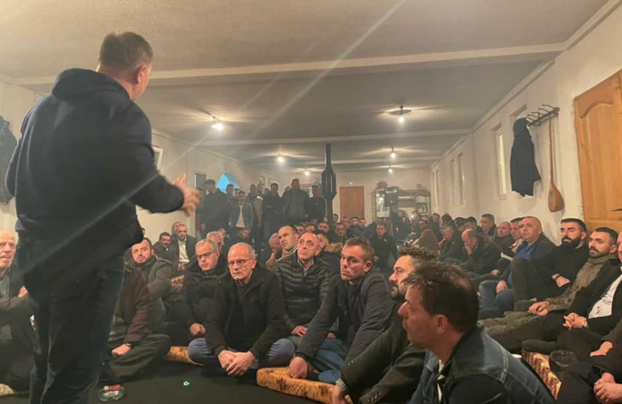 PDK-ja ‘elektrizon’ Klinën me një tubim