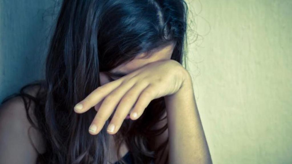 13-vjeçarja e dhunuar mbeti shtatzënë, babai rrëfen rastin