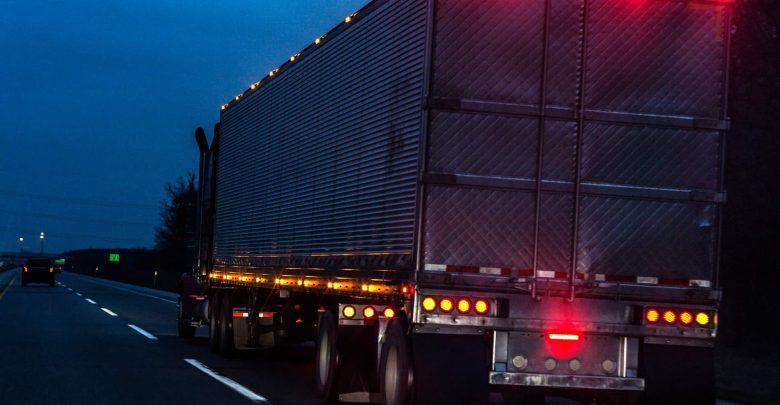 E rëndë/ Gjendet i pajetë brenda kamionit një 45-vjeçar në Vorë