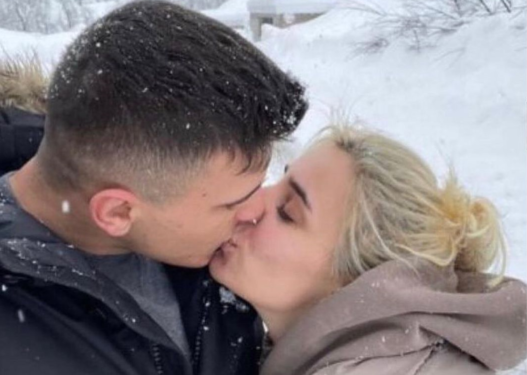 Pas fotove që puthet me Beartin, Tea konfirmon lidhjen