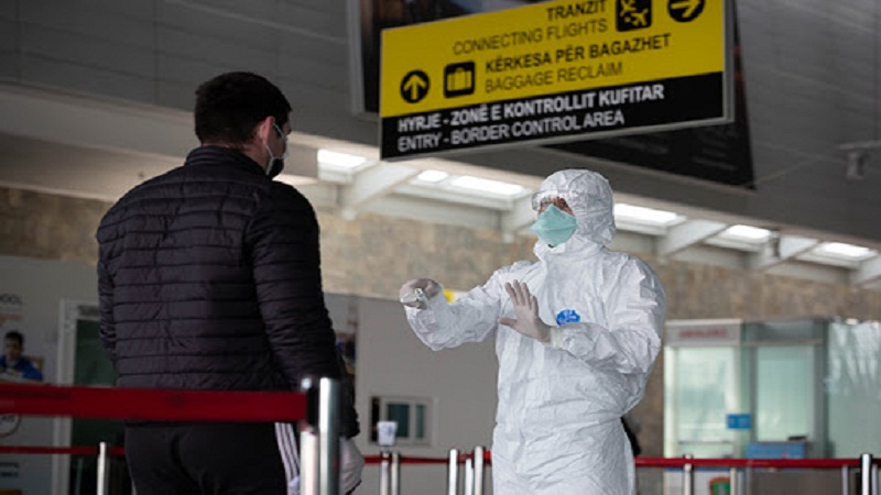 Mutacioni i Covid-19,  fluturimet me Britaninë e Madhe të pezulluara deri më 1 shkurt