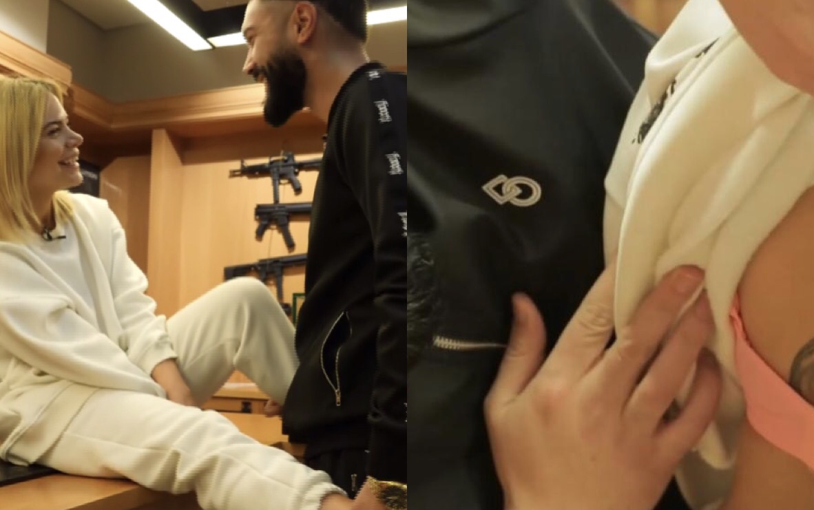 Takim intim dhe romantik! Atdheu i hap bluzën dhe i ngre këmbët Sarës