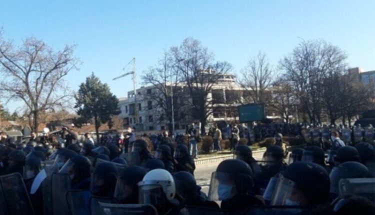 Protesta “Monstra” në Shkup, PDIU: Lironi të arrestuarit