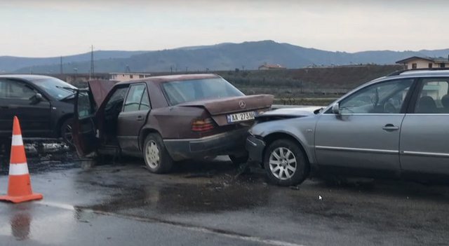 Parakaloi gabim, arrestohet shoferi që shkaktoi aksidentin me 3 viktima në Rrogozhinë