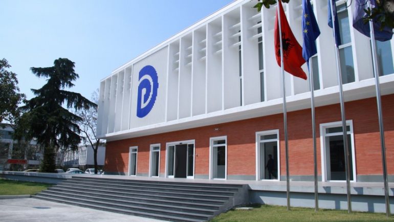 PD publikon listën zyrtare të kandidatëve për deputetë në zgjedhjet e 25 prillit