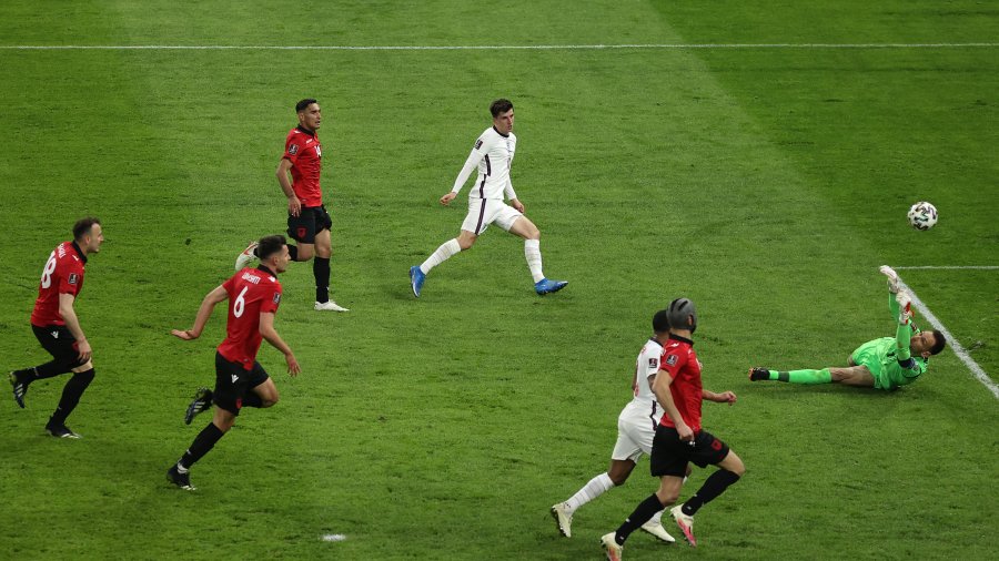 Shqipëria s’e ndal dot, Anglia mposht 2-0 kuqezinjtë dhe merr kryesimin e Grupit I