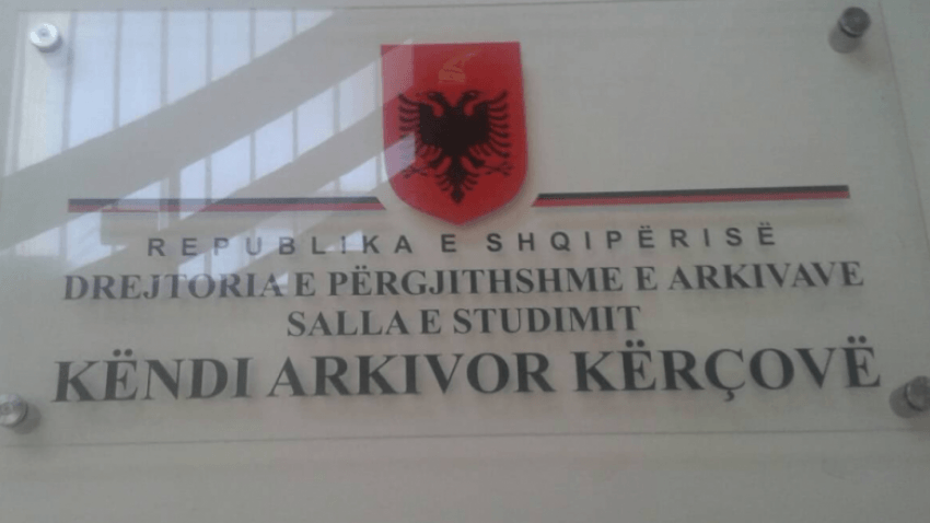 Vendosi flamurin shqiptar, dorëzohet kallëzim penal për drejtorin për kulturë në Kërçovë