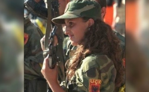 Drithërruese: Rrëfehet 16-vjeçarja ushtare e UÇK-së, ishte zënë rob nga serbët