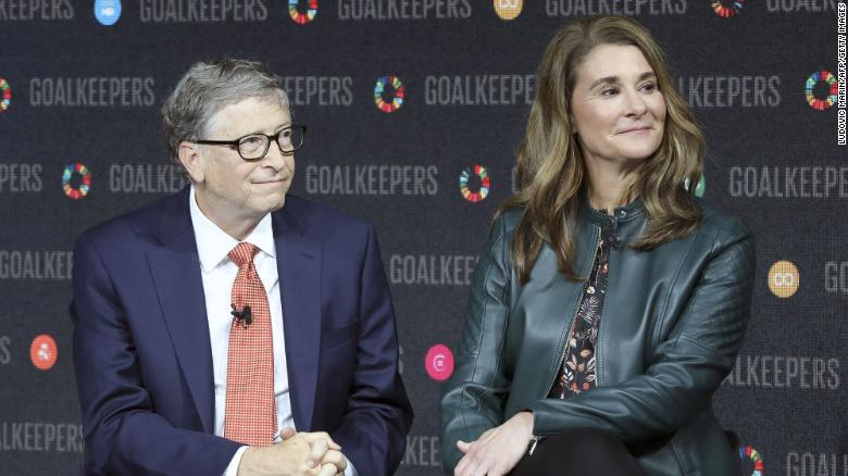 E papritur/ Bill Gates ndahet nga e shoqja pas 27 vitesh martesë
