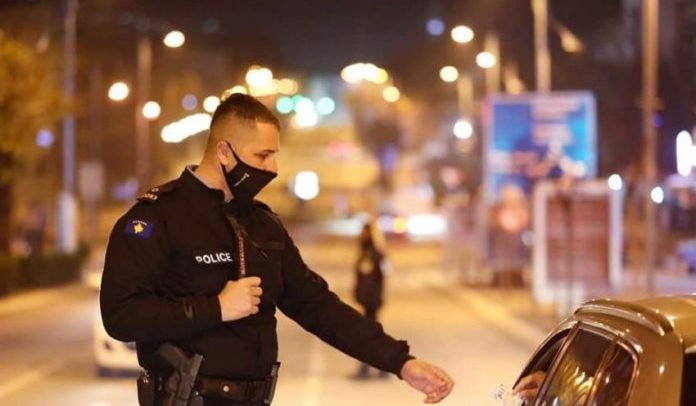 Kërkohet heqja e orës policore në Kosovë