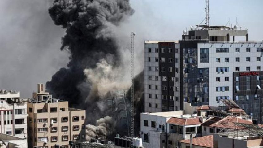 Vazhdojnë bombardimet në Gaza/ 42,000 palestinezë largohen nga shtëpitë e tyre