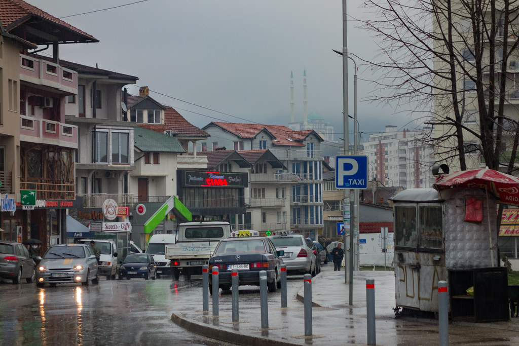 Plagoset me armë zjarri një person në Prishtinë