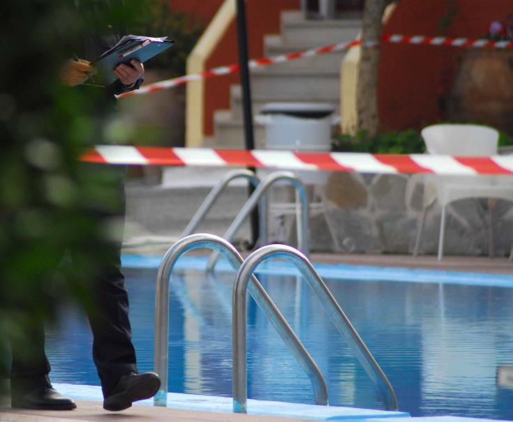 Ra në pishinë, vogëlushi në Greqi lufton për jetën