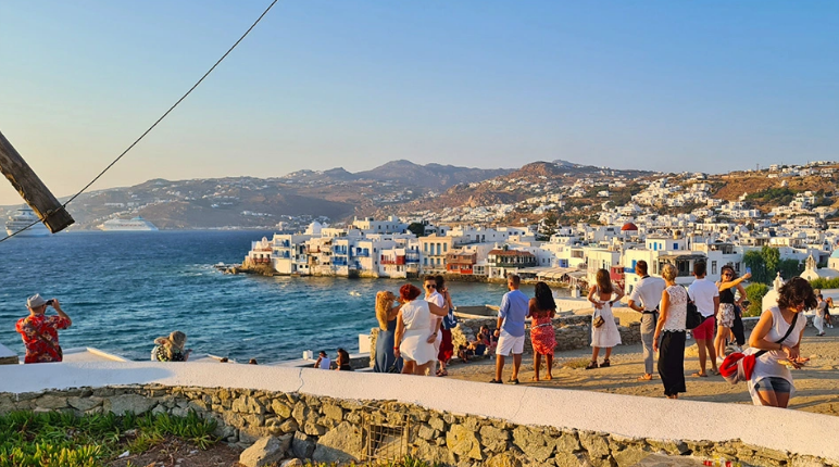 Ankth në ishujt e të pasurve në Greqi, një hap larg mbylljes për shkak të “Delta-s”
