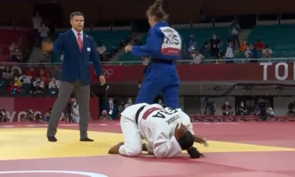 Triumfon Nora Gjakova, fiton medaljen e artë