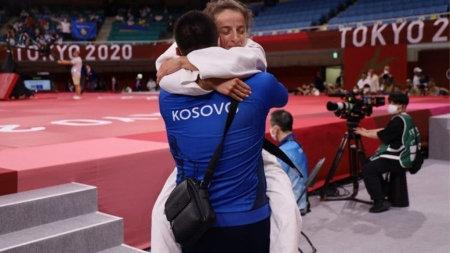 Kosova siguron medaljen e parë në Tokyo 2020, Distria Krasniqi në finalen e xhudos