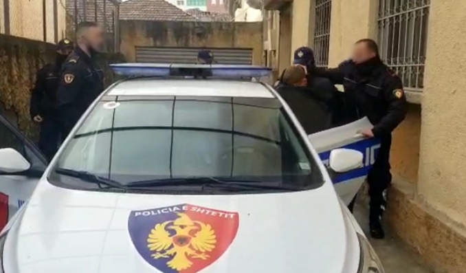 E rëndë në Gjirokastër! Burri lyen me benzinë dhe i vë flakën gruas