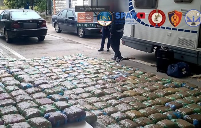 “Festim kokëlopa merrte 15 mijë euro”/ Të penduarit e drejtësisë: Ish-policët garantonin trafikun nga toka e deti